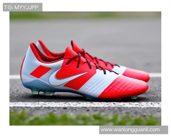 足球明星亲自设计比赛手套助力球队争冠提升球员表现的秘密武器